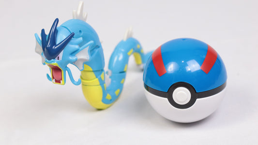 Pokémon Articulado - Gyarados + Great Ball (na Caixa)