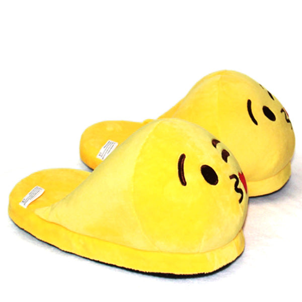Pantufa Emoji - Beijinho